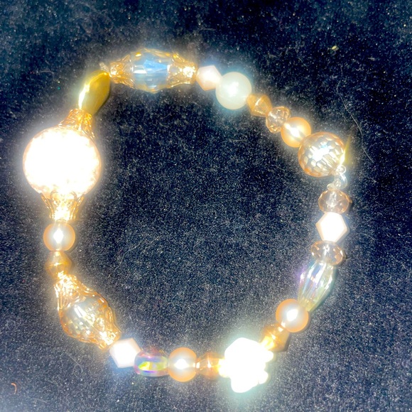 Handmade artisan bracelets. A unique design made to be statement pieces. - Picture 3 of 6